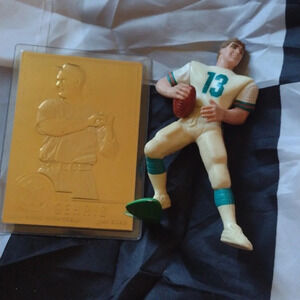 Dan Marino figure and Lou Gehrig gold foil card
